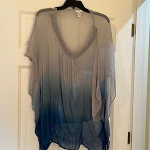 Boho chic ombré blue poncho w embroidered scoop neck